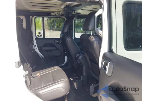 2020 Jeep Wrangler Unlimited Sahara Altitude 4X4 z USA, uszkodzony, nr VIN 1C4HJXEN1LW104950